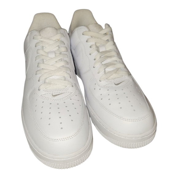 Supreme Nike Air Force 1 Men's White Sneakers - Picture 3 of 8